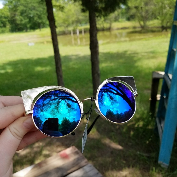 BLUE GOLD Cat Eye Retro Metallic Sunglasses Shades - Picture 3 of 8